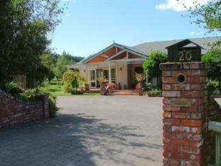 Acacia Bay Lodge Bed & Breakfast Таупо Экстерьер фото